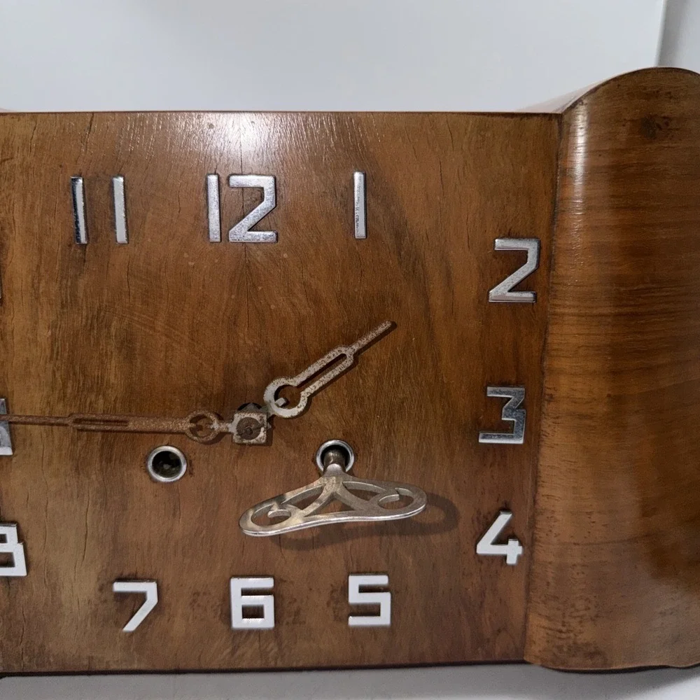 Antique Vintage Walnut Wood Art Deco Box Mantle Table Clock With Key Untested